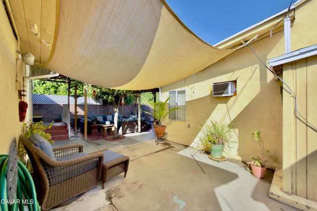 6118 Bellingham Avenue, North Hollywood, CA 91606