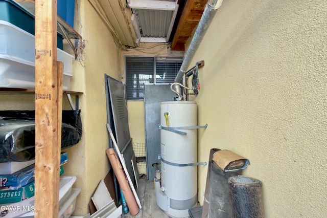 6118 Bellingham Avenue, North Hollywood, CA 91606