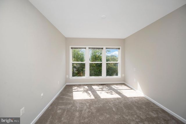 21 BUCHANAN CT, Fredericksburg, VA 22406