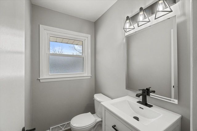 4335 N 145th STREET, Brookfield, WI 53005