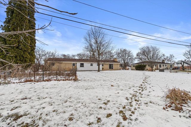 4335 N 145th STREET, Brookfield, WI 53005