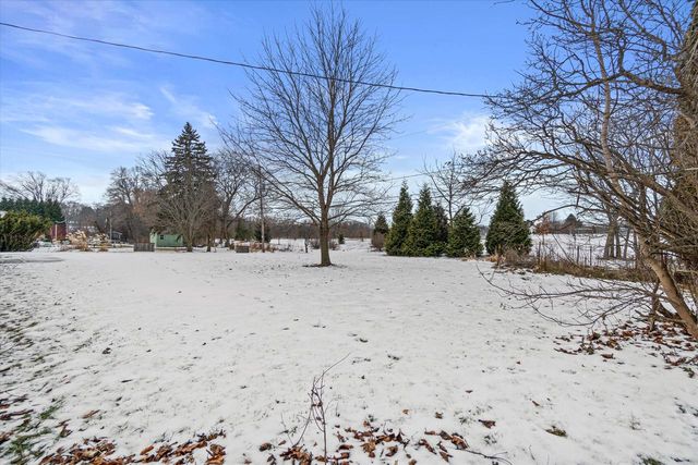 4335 N 145th STREET, Brookfield, WI 53005