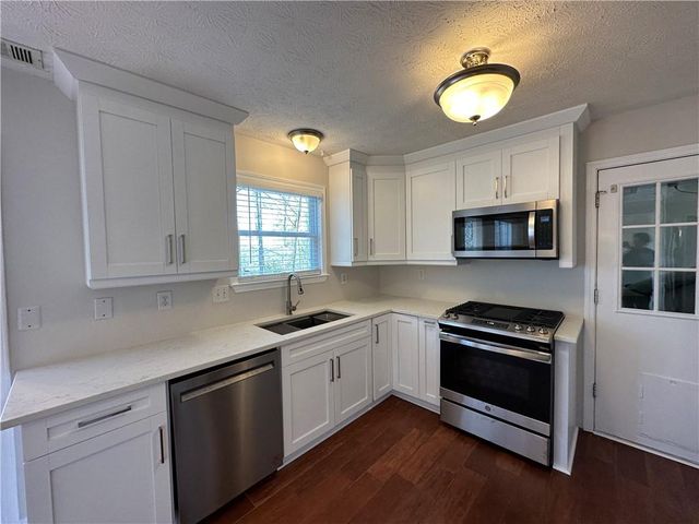 3263 Long Indian Creek Court, Alpharetta, GA 30022