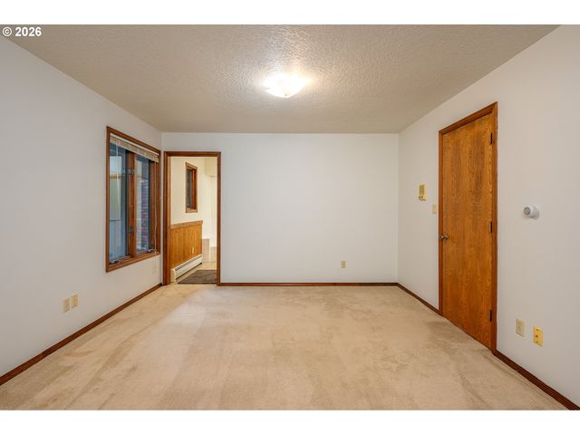 27572 S KINZY Rd, Estacada, OR 97023