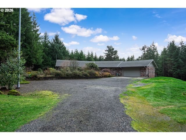 27572 S KINZY Rd, Estacada, OR 97023