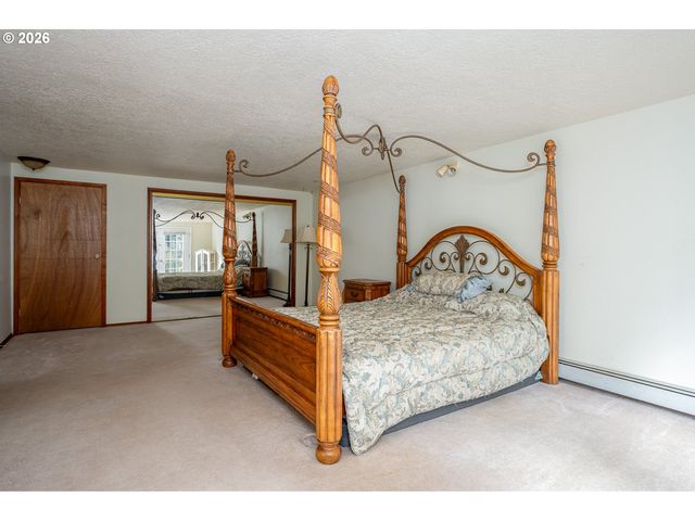 27572 S KINZY Rd, Estacada, OR 97023