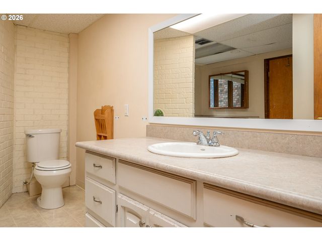 27572 S KINZY Rd, Estacada, OR 97023