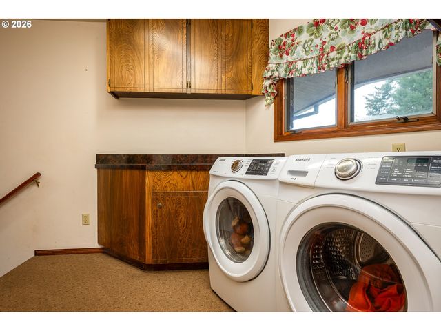 27572 S KINZY Rd, Estacada, OR 97023