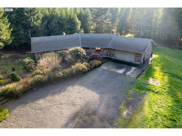 27572 S KINZY Rd, Estacada, OR 97023