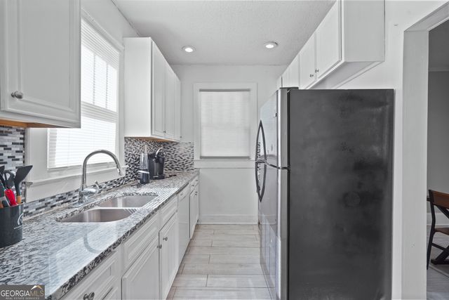 1789 Taylor Avenue, East Point, GA 30344