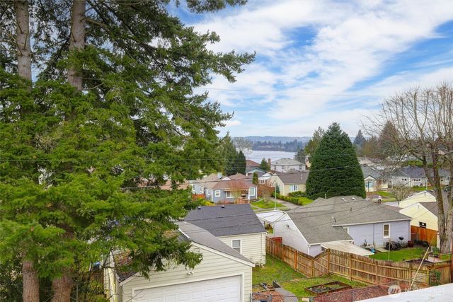 2536 N Lafayette Avenue, Bremerton, WA 98312