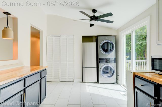 30110 Fairfax Street, Southfield, MI 48076