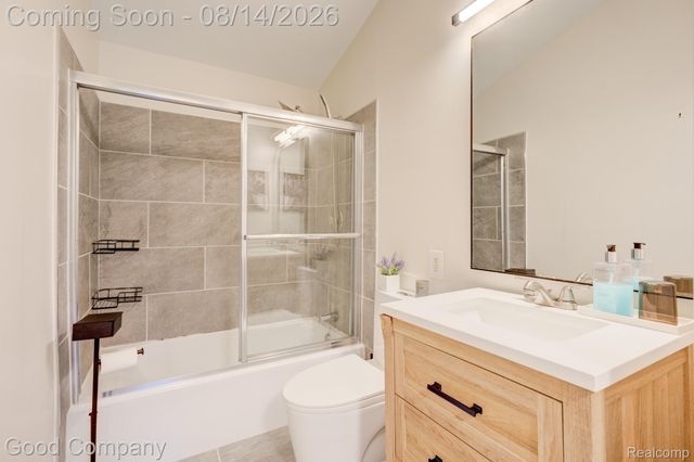30110 Fairfax Street, Southfield, MI 48076