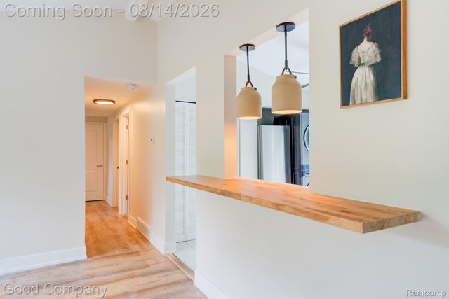 30110 Fairfax Street, Southfield, MI 48076