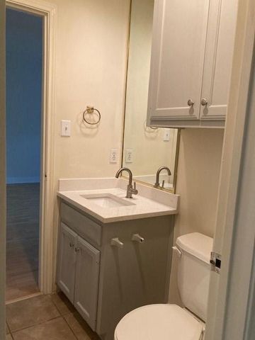 2100 San Gabriel ST 204, Austin, TX 78705