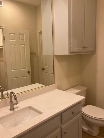 2100 San Gabriel ST 204, Austin, TX 78705