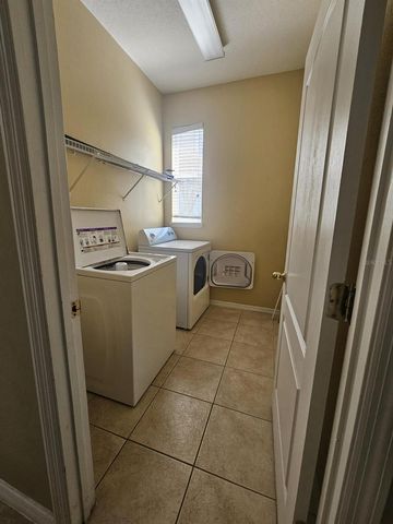 1917 ESTANCIA CIRCLE, Kissimmee, FL 34741