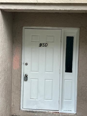 950 SW 74th Ave 950, North Lauderdale, FL 33068