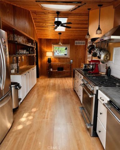 456 S Skyline Drive, Thousand Oaks, CA 91361