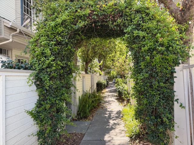 972 Belmont Terrace 7, Sunnyvale, CA 94086