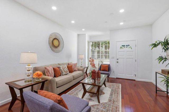 972 Belmont Terrace 7, Sunnyvale, CA 94086