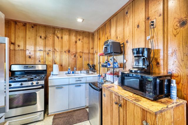 123 Upper Auburn Hts, Auburn, CA 95603