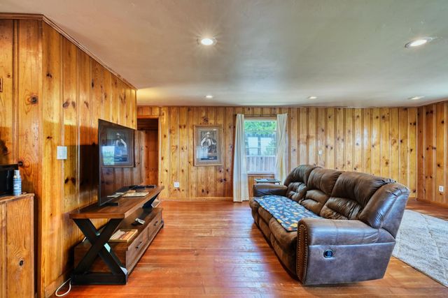 123 Upper Auburn Hts, Auburn, CA 95603