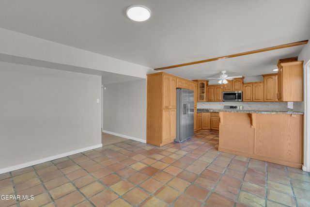 404 CHERMONT Drive, El Paso, TX 79912