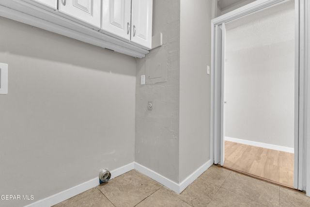 404 CHERMONT Drive, El Paso, TX 79912