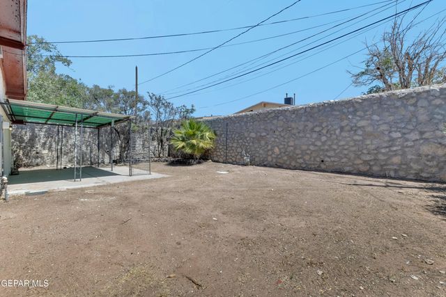 404 CHERMONT Drive, El Paso, TX 79912