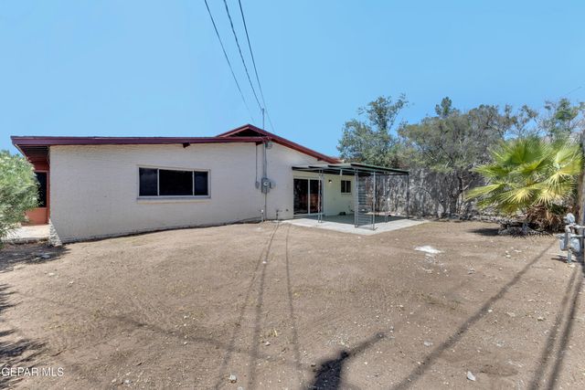 404 CHERMONT Drive, El Paso, TX 79912