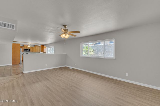 404 CHERMONT Drive, El Paso, TX 79912