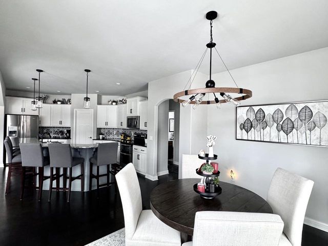 W222S4127 Timm DRIVE, Waukesha, WI 53189