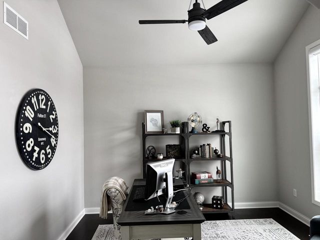 W222S4127 Timm DRIVE, Waukesha, WI 53189