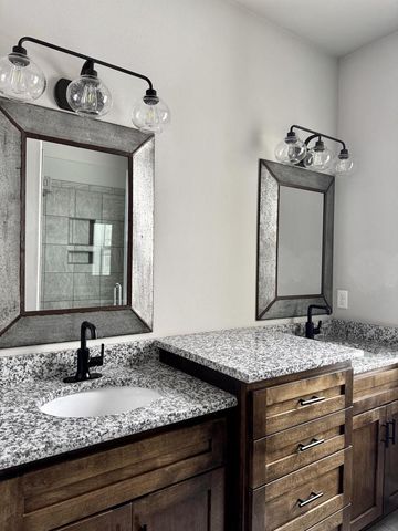 W222S4127 Timm DRIVE, Waukesha, WI 53189