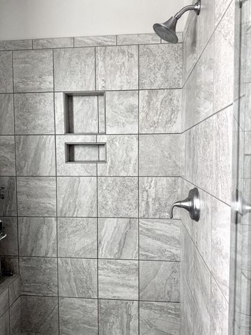 W222S4127 Timm DRIVE, Waukesha, WI 53189