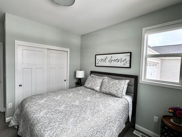 W222S4127 Timm DRIVE, Waukesha, WI 53189