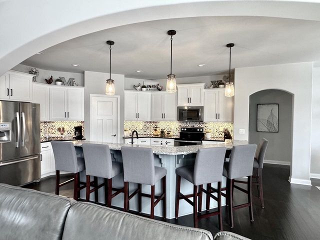 W222S4127 Timm DRIVE, Waukesha, WI 53189