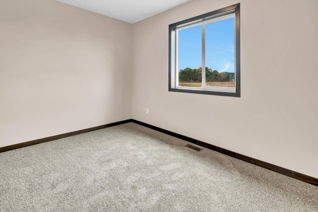 850 3rd Avenue SW, Rice, MN 56367