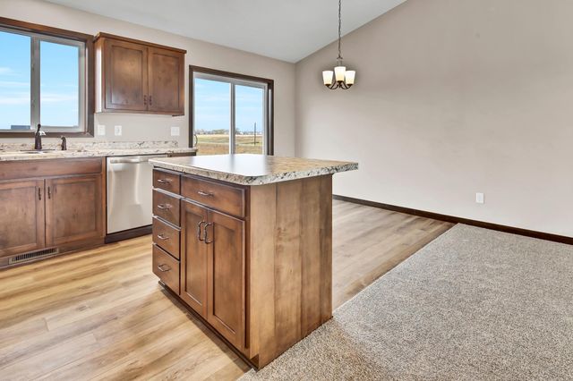 850 3rd Avenue SW, Rice, MN 56367