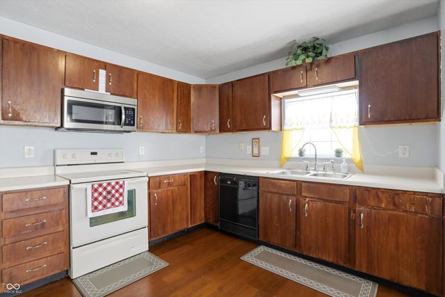 7231 Barnwell Place, Indianapolis, IN 46217