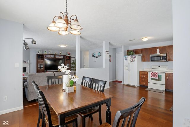 7231 Barnwell Place, Indianapolis, IN 46217