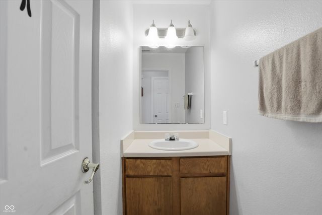 7231 Barnwell Place, Indianapolis, IN 46217