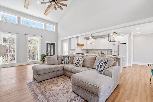 110 Royal Oaks Drive, Anderson, SC 29625