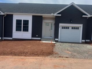 90 Apple Gate 188, Southington, CT 06489