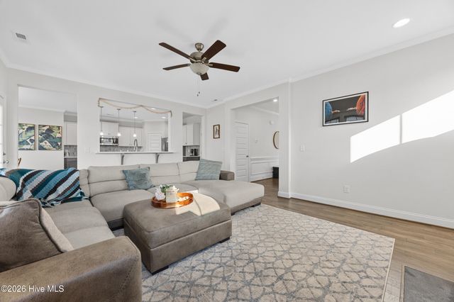 812 W Craftsman Way, Hampstead, NC 28443