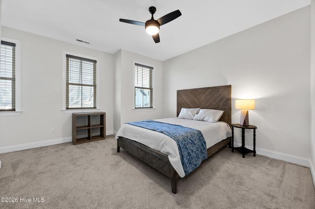 812 W Craftsman Way, Hampstead, NC 28443