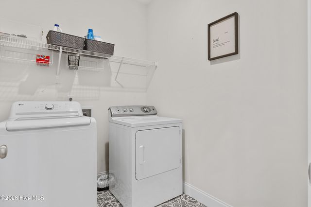 812 W Craftsman Way, Hampstead, NC 28443