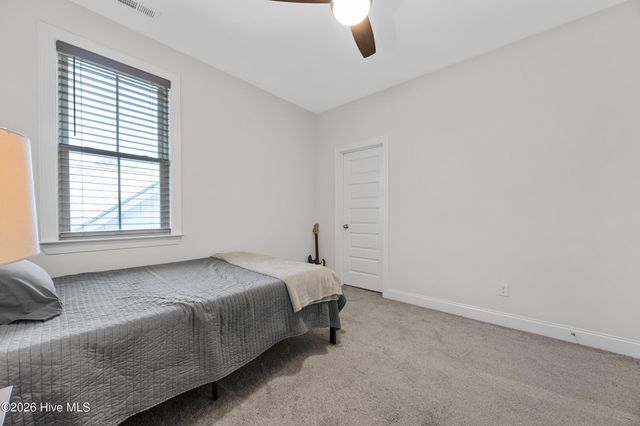 812 W Craftsman Way, Hampstead, NC 28443