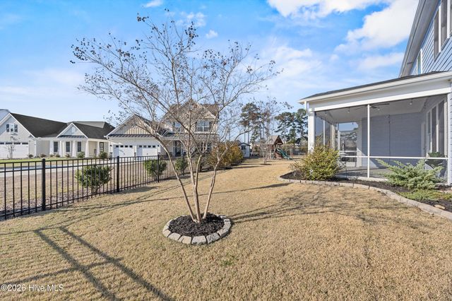 812 W Craftsman Way, Hampstead, NC 28443